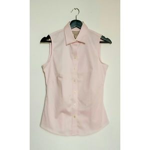 💜NWT Banana Republic Sleeveless Button Down 💜